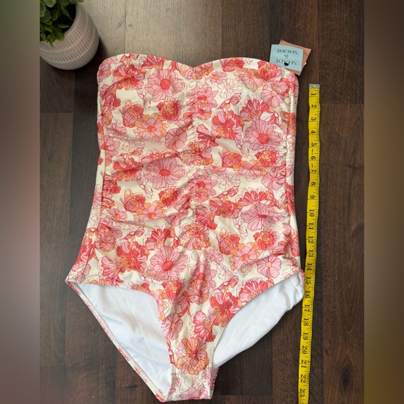 Shade & Shore Floral Swimsuit - Picture 3 of 6